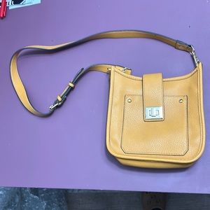 Steve Madden Mustard Yellow Leather Purse. NWOT